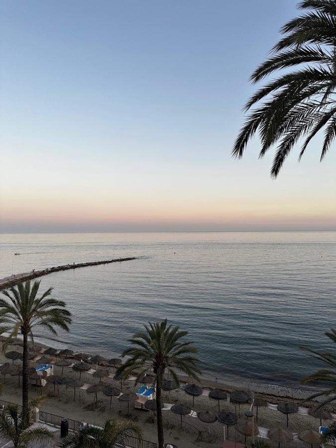 Marbella Beachfront Apartment Exterior foto