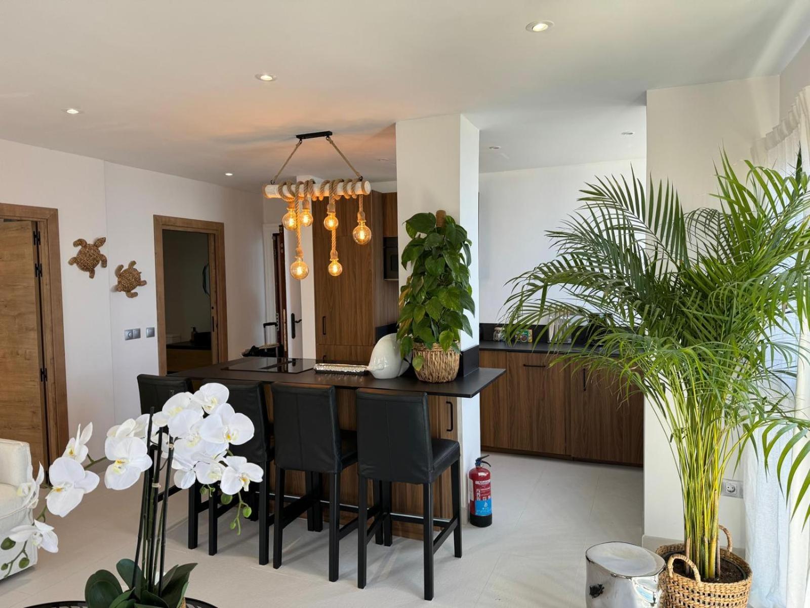 Marbella Beachfront Apartment Exterior foto